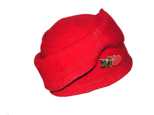 Chapeau Katharina M et broche Vertige