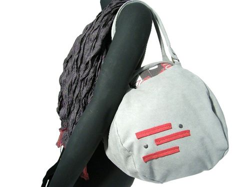 Sac bouboule gris clair nubuck 245 euros