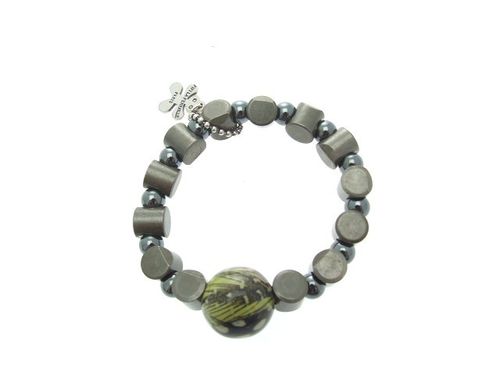 Bracelet fragment perle verte 116 euros