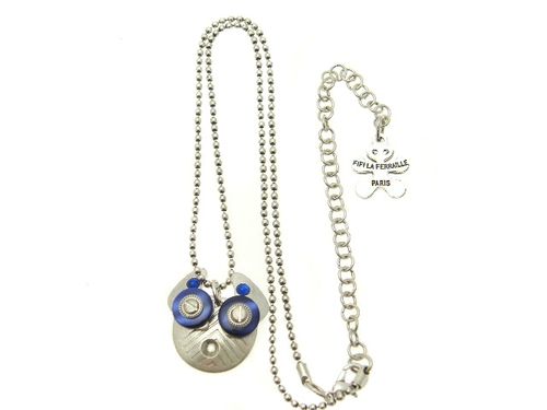 Collier pilou bleu 57 euros