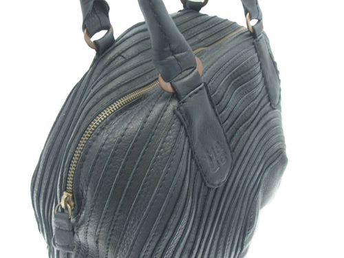 Sac13277noirdessus